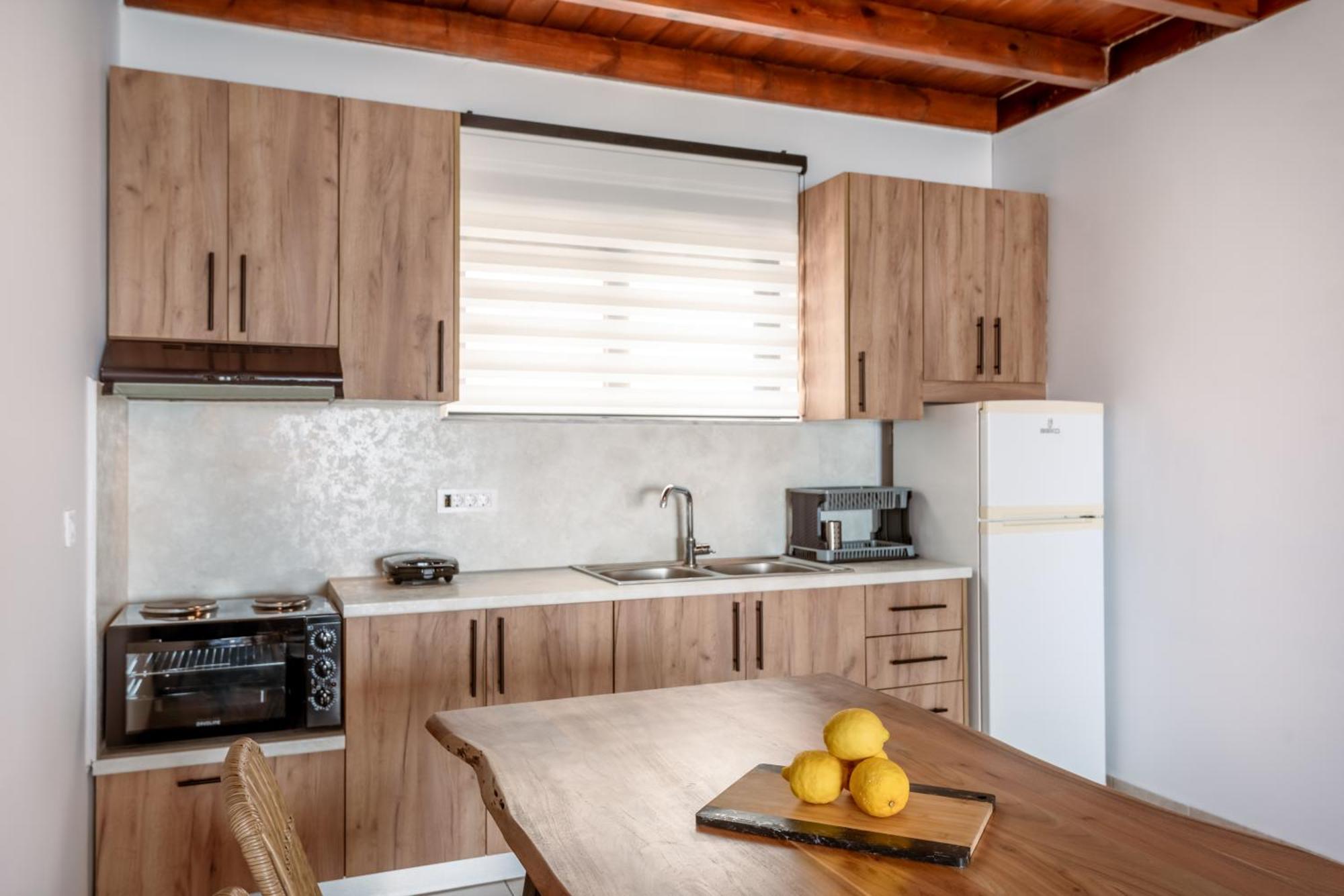 Superb Apartments Kriaras Sea View In Sfakia Khóra Sfakíon Екстериор снимка