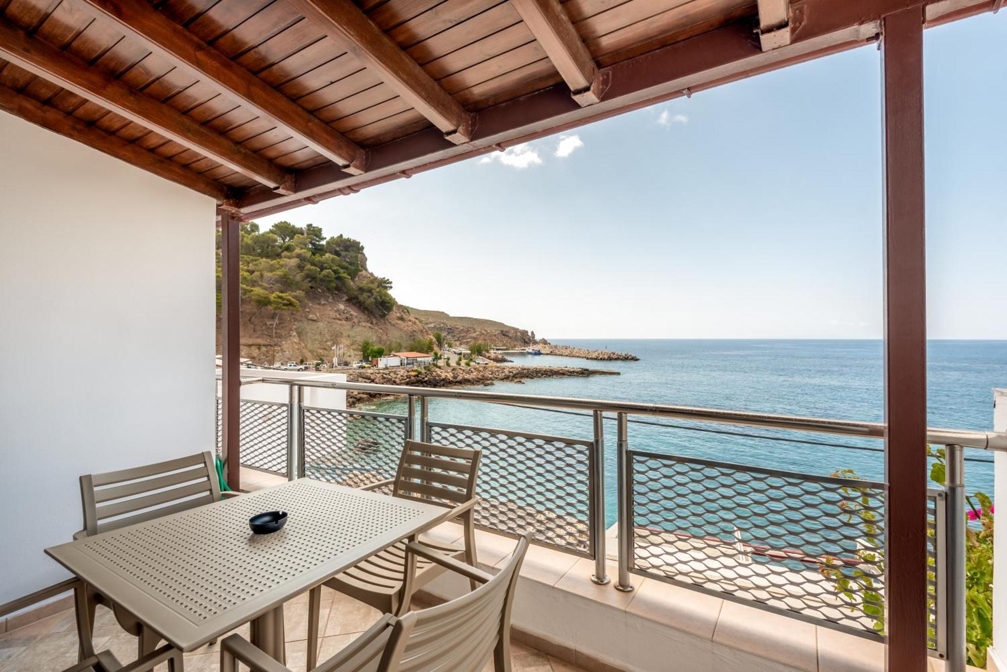 Superb Apartments Kriaras Sea View In Sfakia Khóra Sfakíon Екстериор снимка