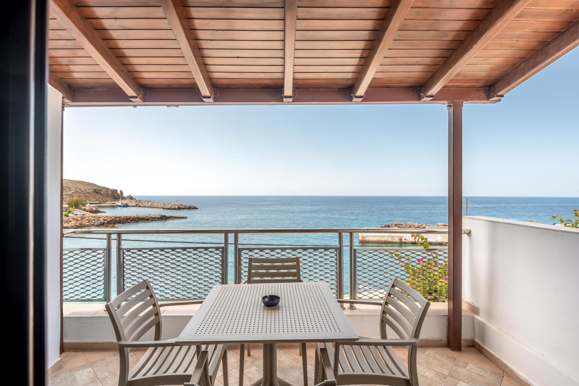 Superb Apartments Kriaras Sea View In Sfakia Khóra Sfakíon Екстериор снимка