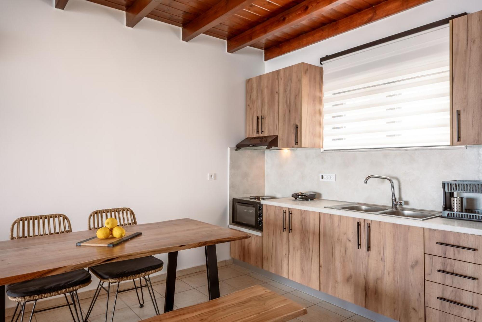 Superb Apartments Kriaras Sea View In Sfakia Khóra Sfakíon Екстериор снимка
